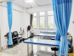 均专业培训时长超400小时